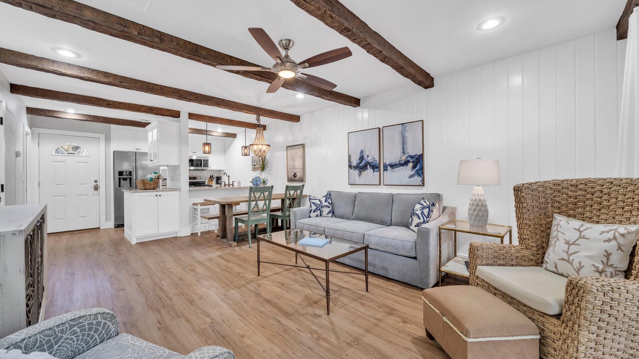 Photo of Livingroom in Cliffs of Seagrove