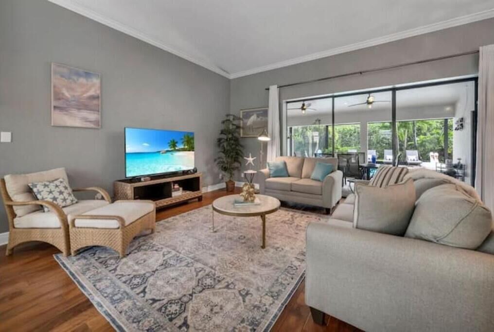 Photo of Livingroom in Palm River Estates