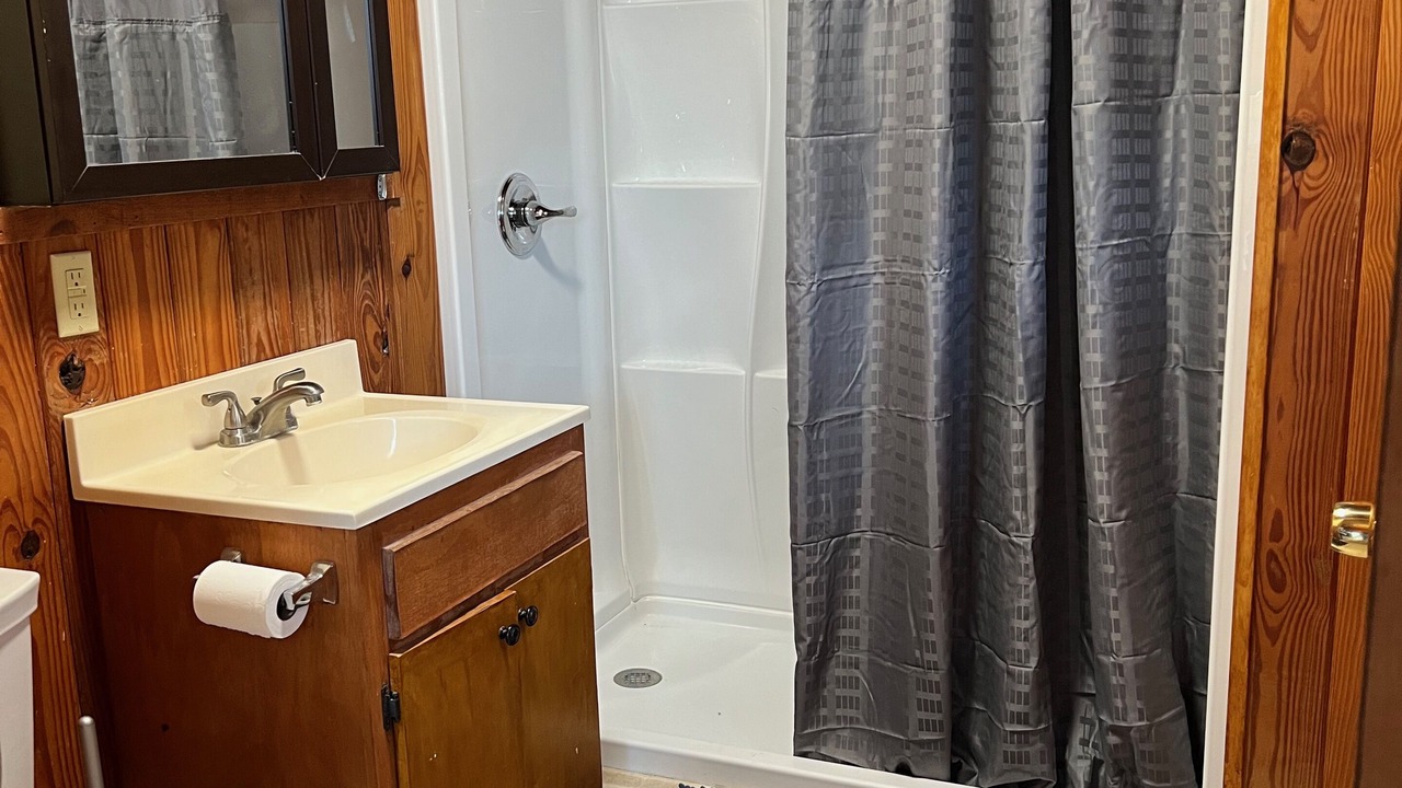 Photo of Bathroom in East End