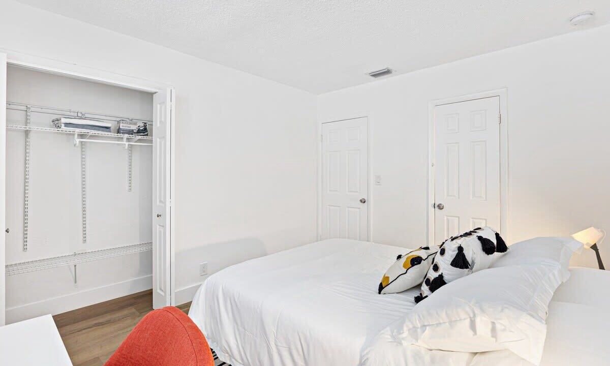 Photo of Bedroom in Sailboat Bend