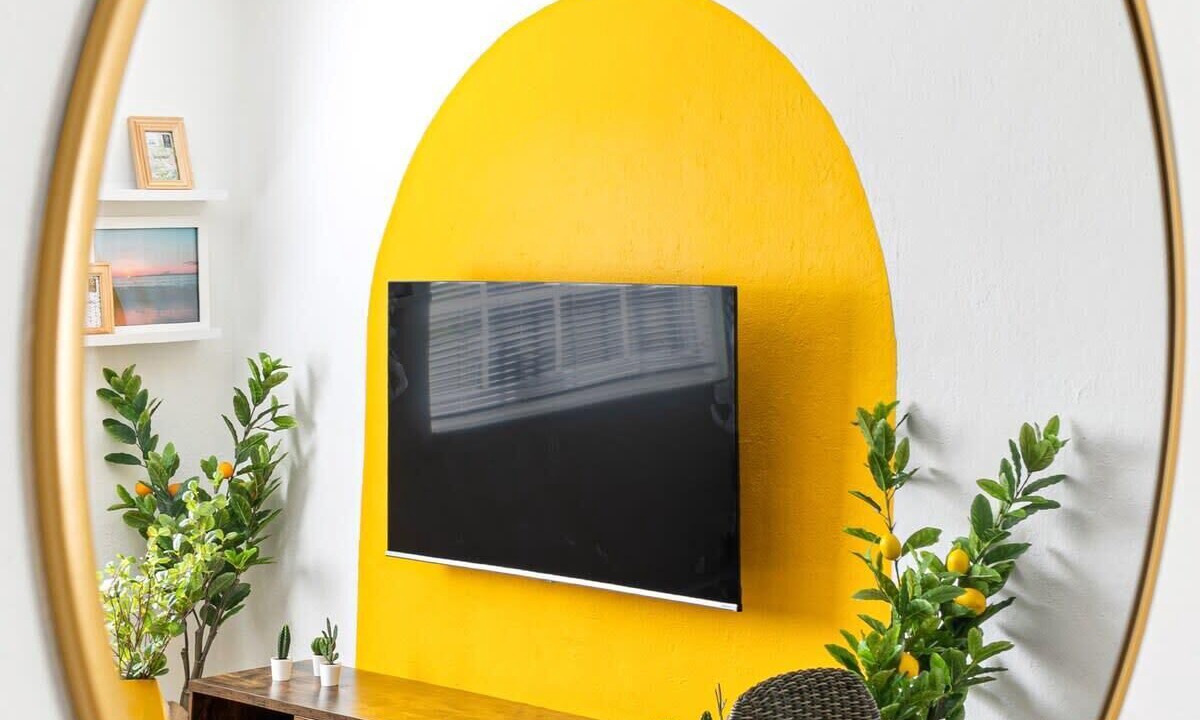 Photo of Others in Sailboat Bend
