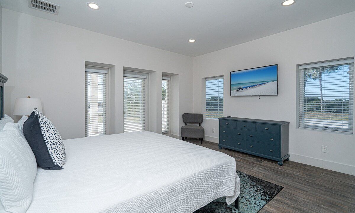Photo of Bedroom in Fort Bay