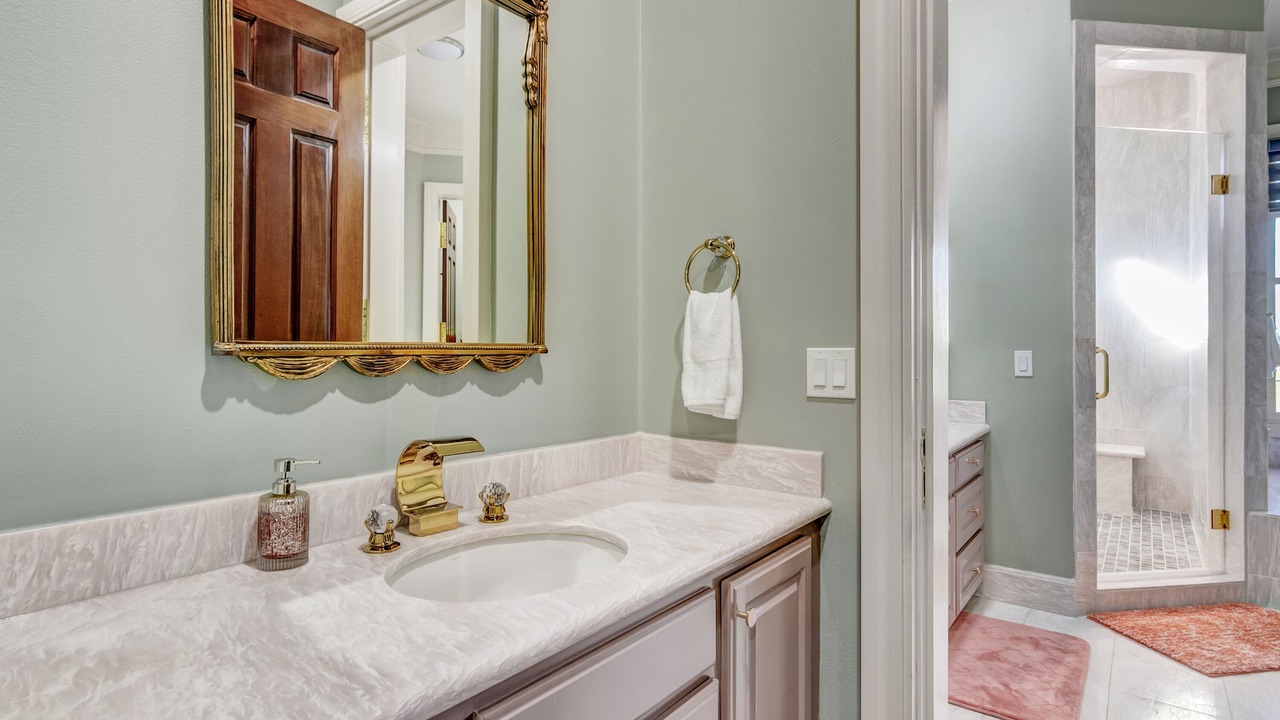 Photo of Bathroom in Voth