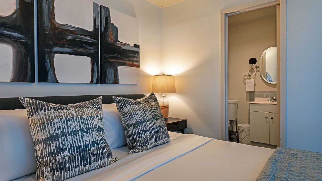 Photo of Bedroom in Greenway Plaza-Upper Kirby