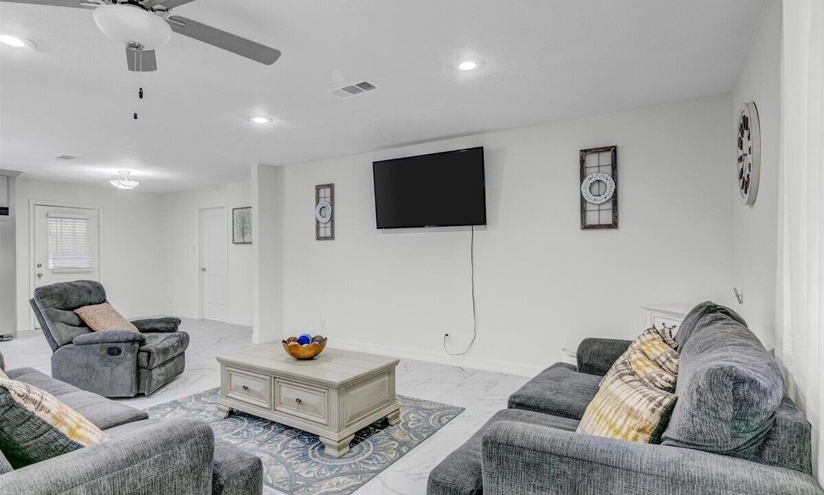 Photo of Livingroom in Voth