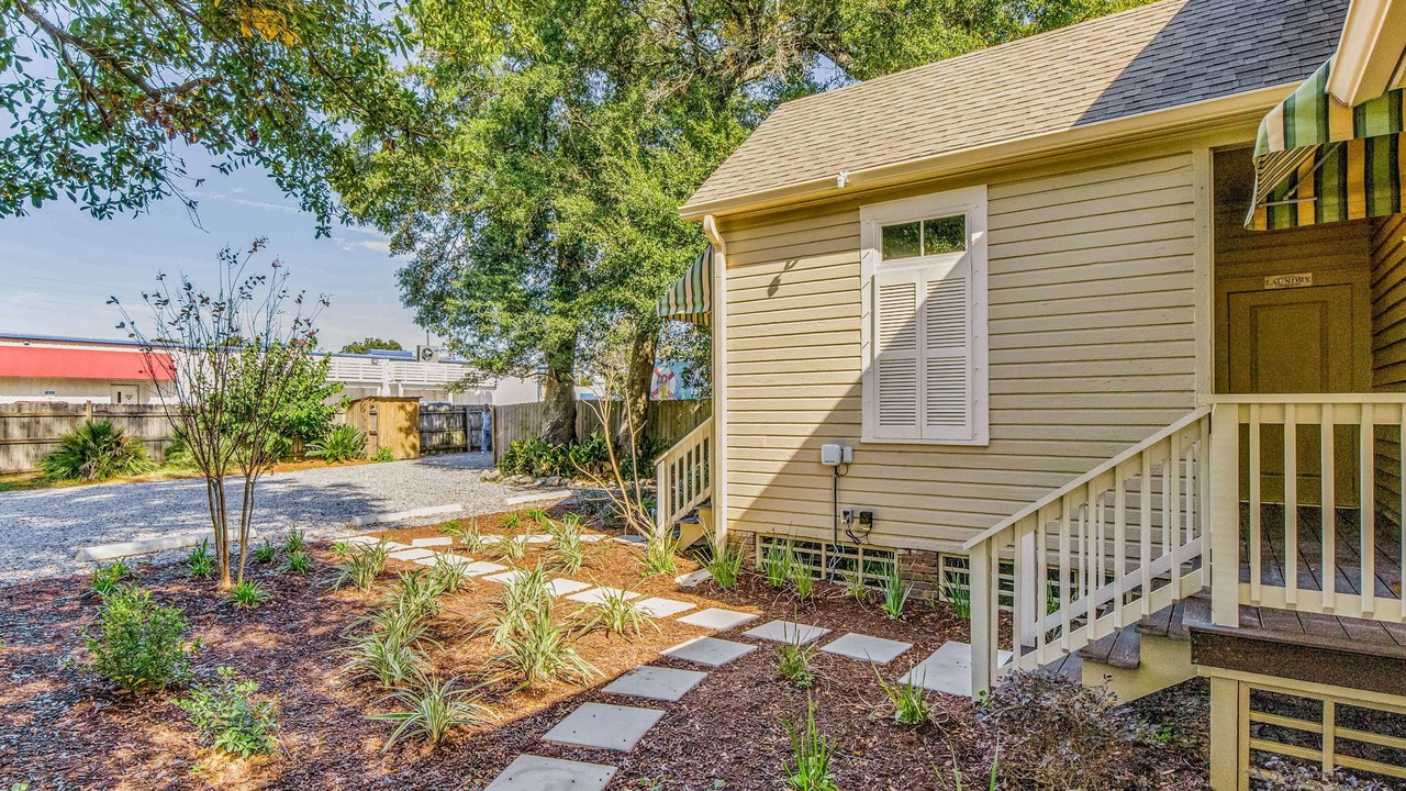 Photo of Outdoor in Old East Hill