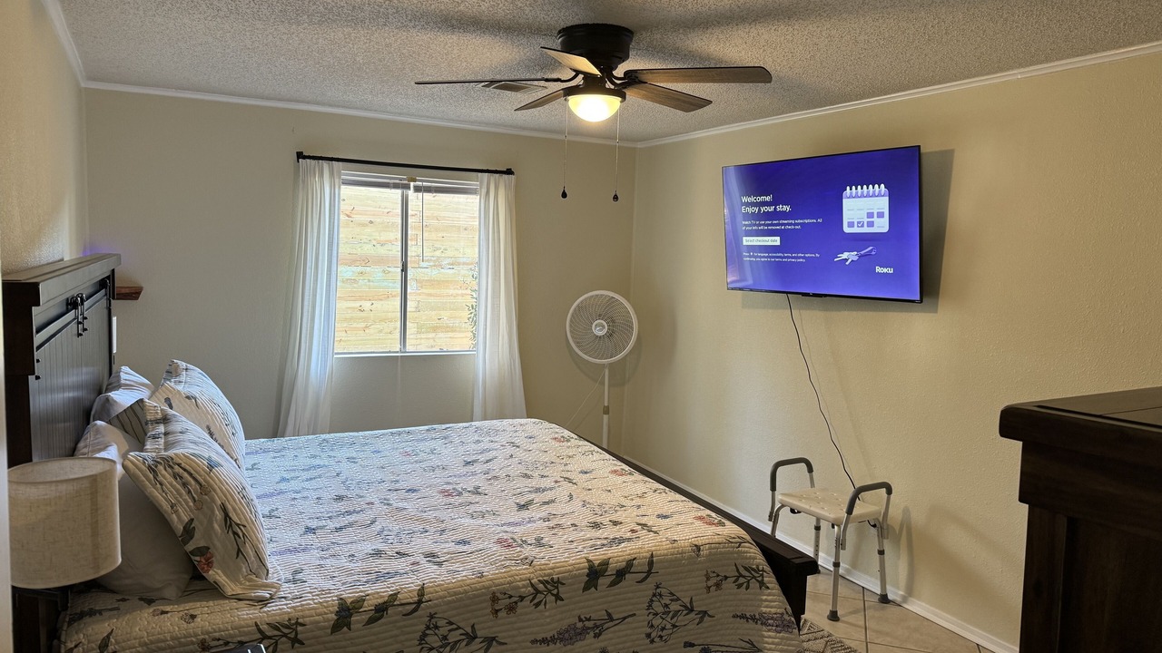 Photo of Bedroom in West Livingston