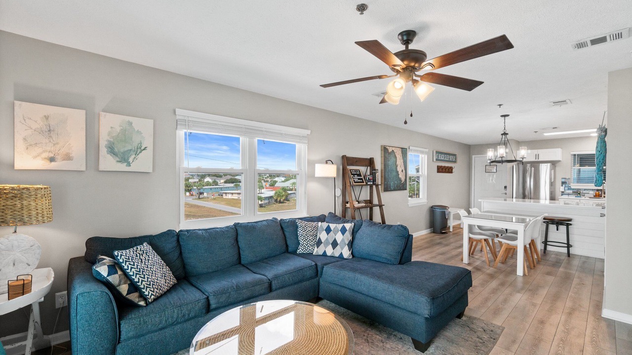 Photo of Livingroom in Bahama Beach