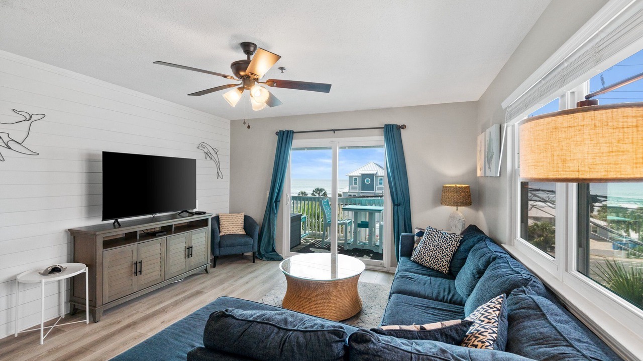Photo of Livingroom in Bahama Beach
