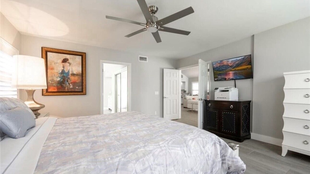 Photo of Bedroom in Grey Oaks