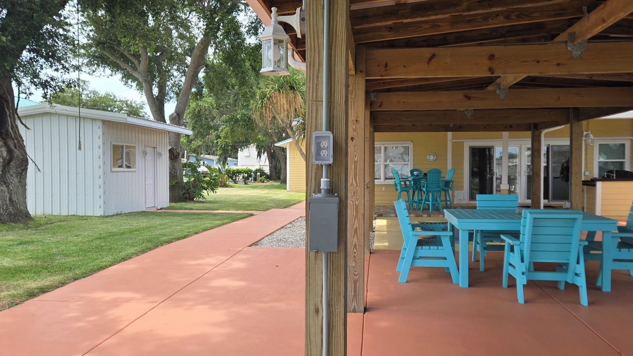 Photo of Outdoor in Indian Harbor Estates