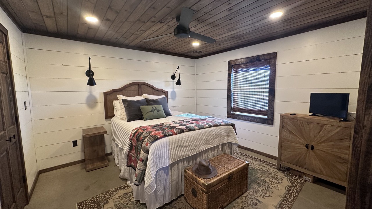 Photo of Bedroom in Aliceville
