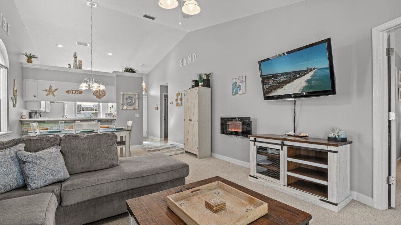 Photo of Livingroom in El Centro Beach