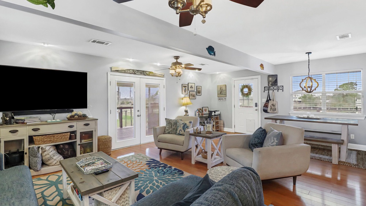 Photo of Livingroom in Shoreline Park