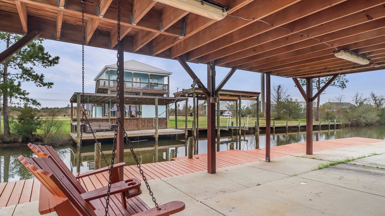Photo of Patio Balcony in Shoreline Park