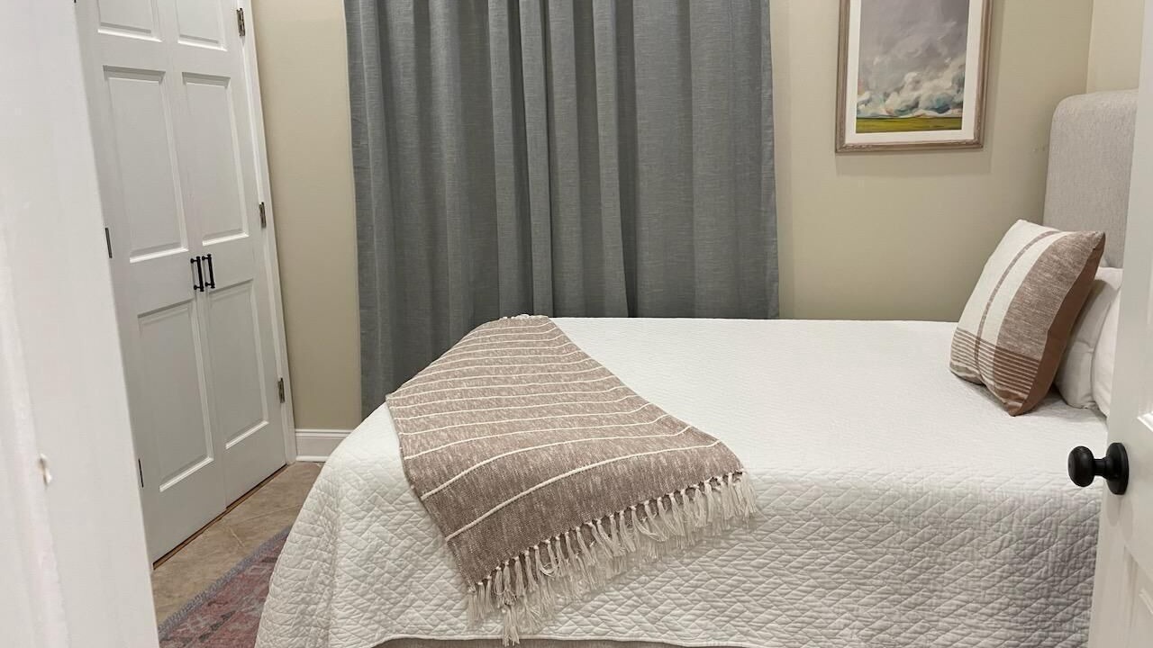 Photo of Bedroom in Madisonville
