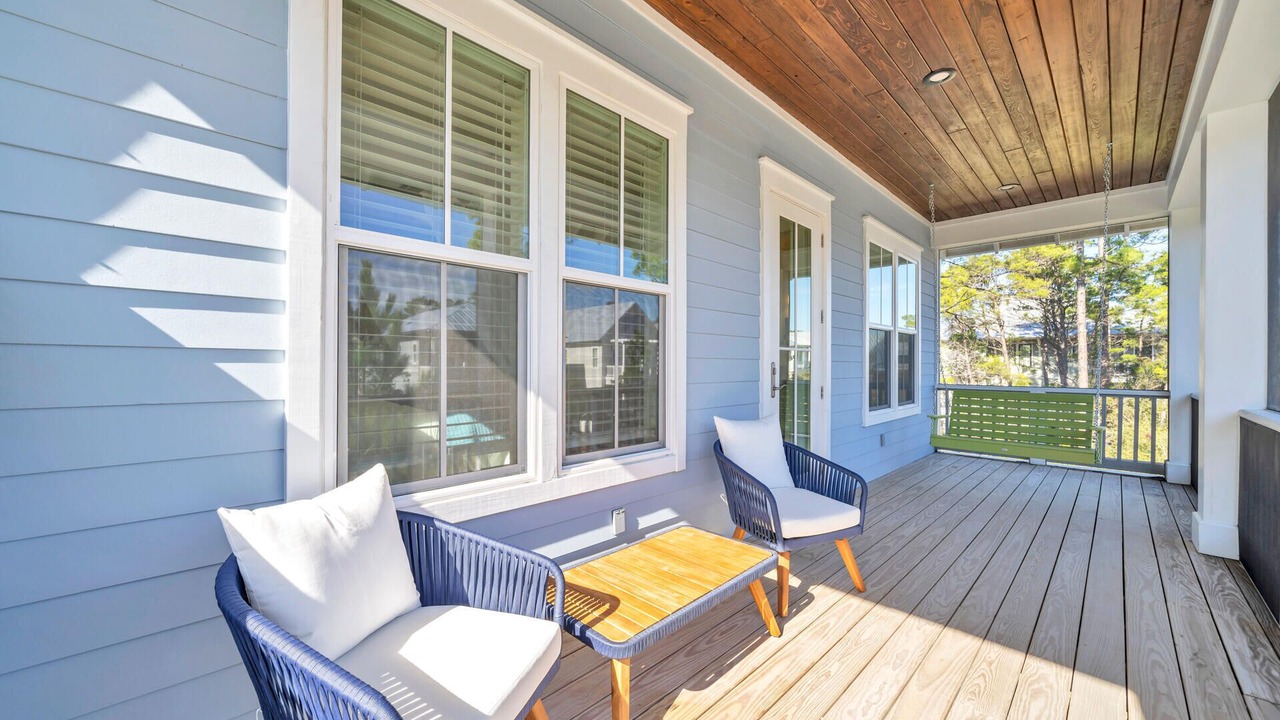 Photo of Patio Balcony in Lakeside at Blue Mountain Beach