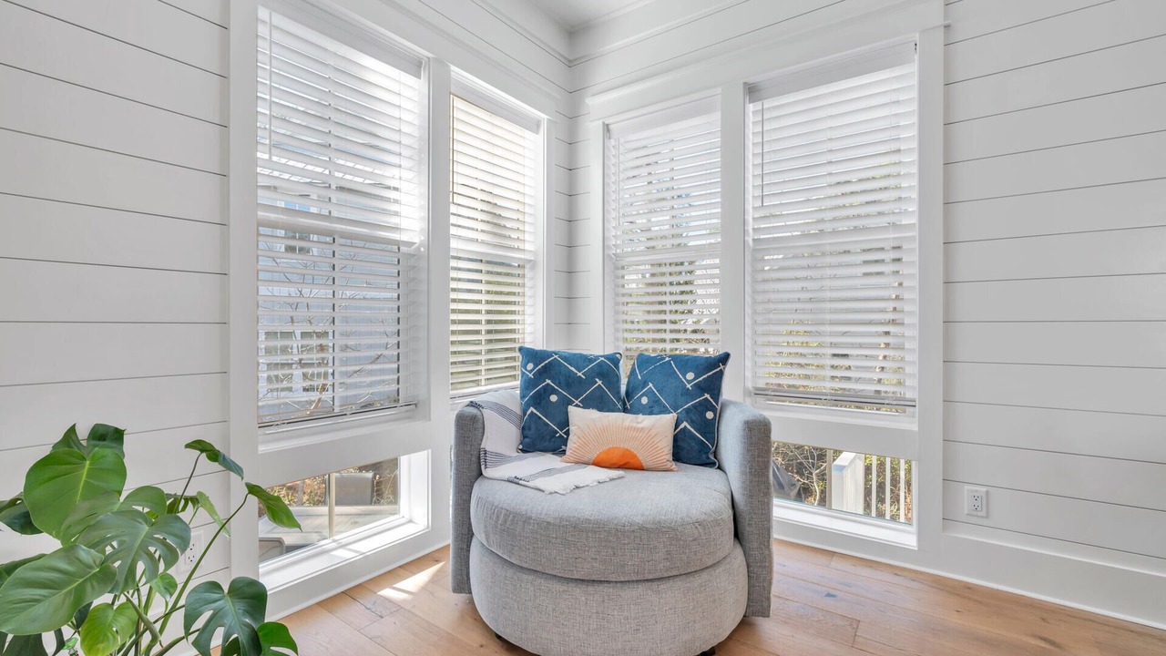 Photo of Livingroom in Lakeside at Blue Mountain Beach