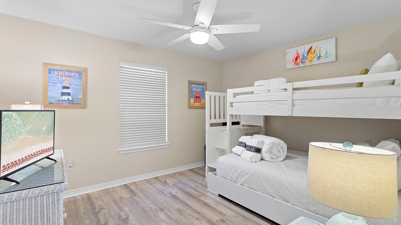 Photo of Bedroom in Clipper Cove