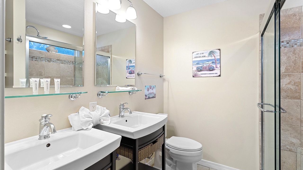 Photo of Bathroom in Clipper Cove