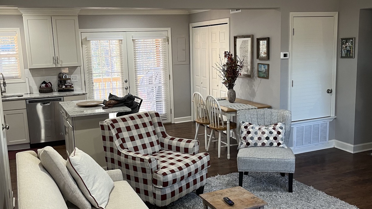Photo of Livingroom in Starkville
