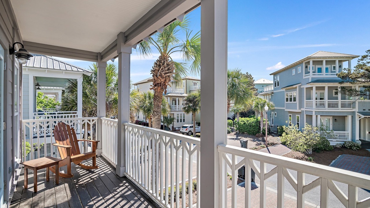 Photo of Patio Balcony in Treetop