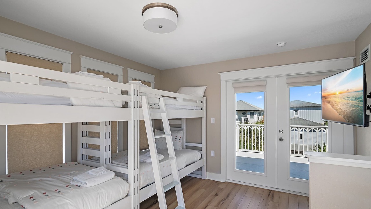 Photo of Bedroom in Treetop