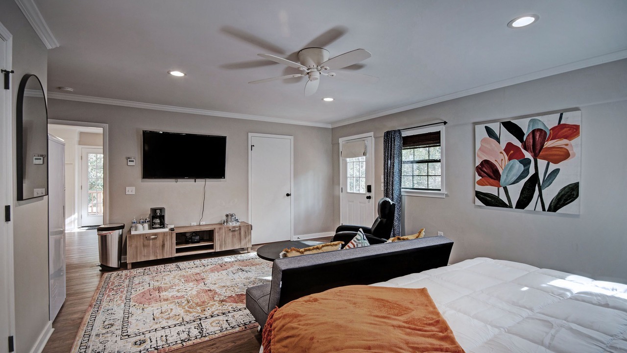 Photo of Bedroom in Tougaloo