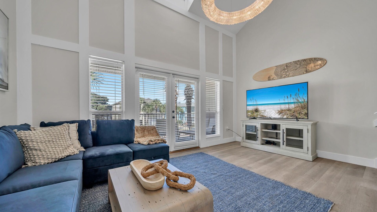 Photo of Livingroom in Crystal Shores