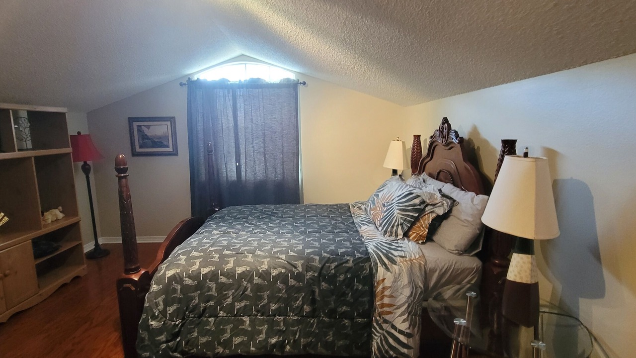 Photo of Bedroom in Niceville