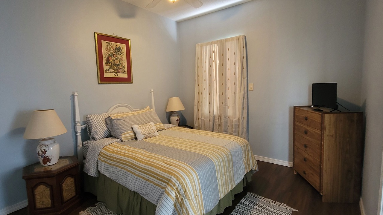Photo of Bedroom in Niceville