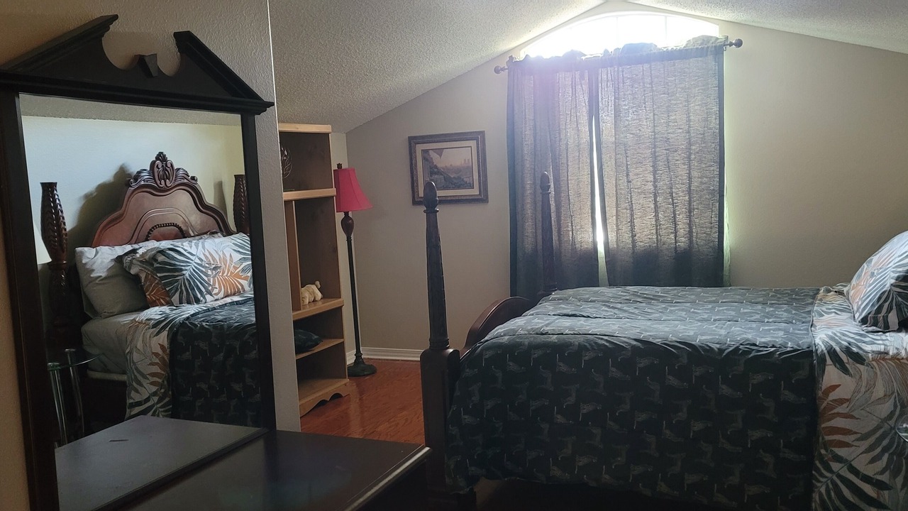 Photo of Bedroom in Niceville