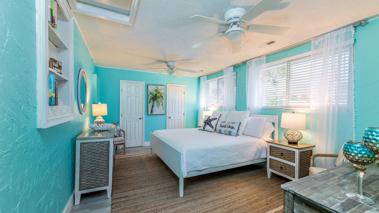 Photo of Bedroom in Ocean Breeze Estates