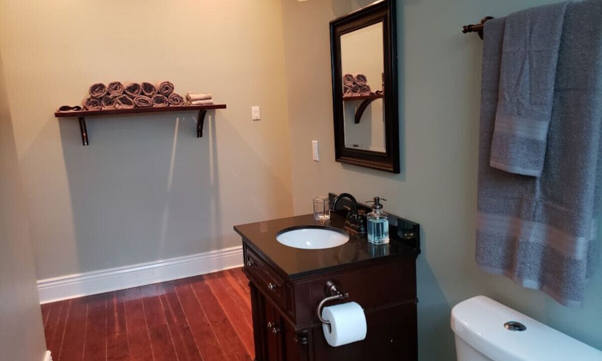 Photo of Bathroom in Algiers Point