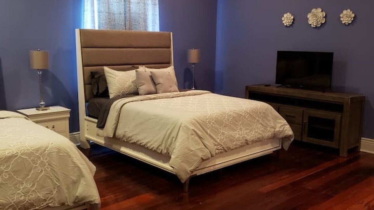 Photo of Bedroom in Algiers Point