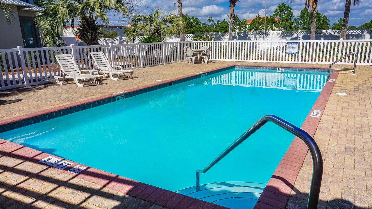 Photo of Outdoor in Emerald Waters Village