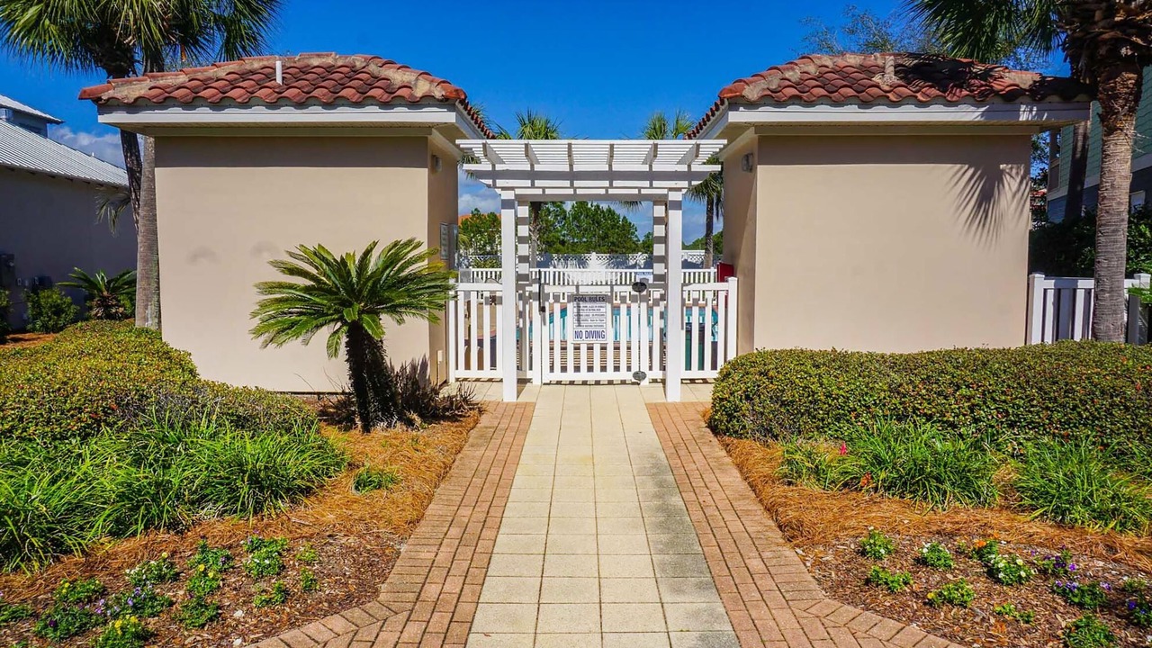 Photo of Outdoor in Emerald Waters Village