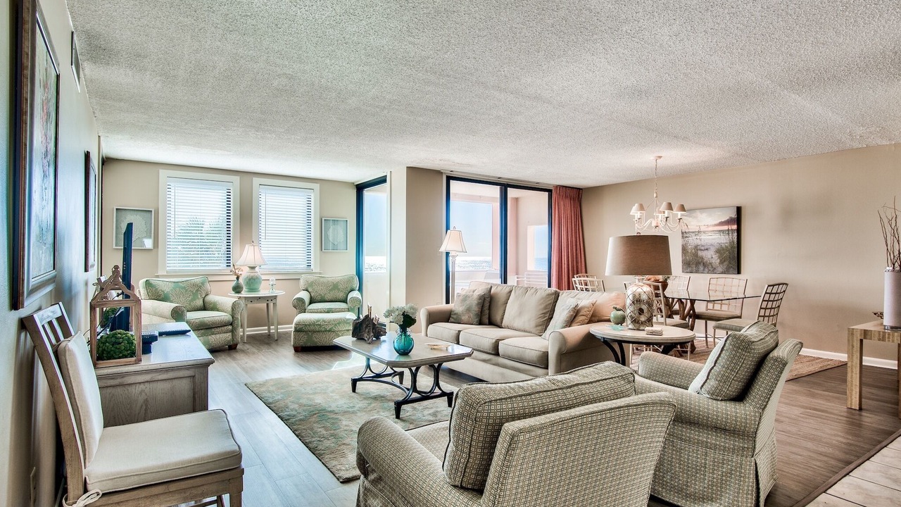 Photo of Livingroom in North West Florida