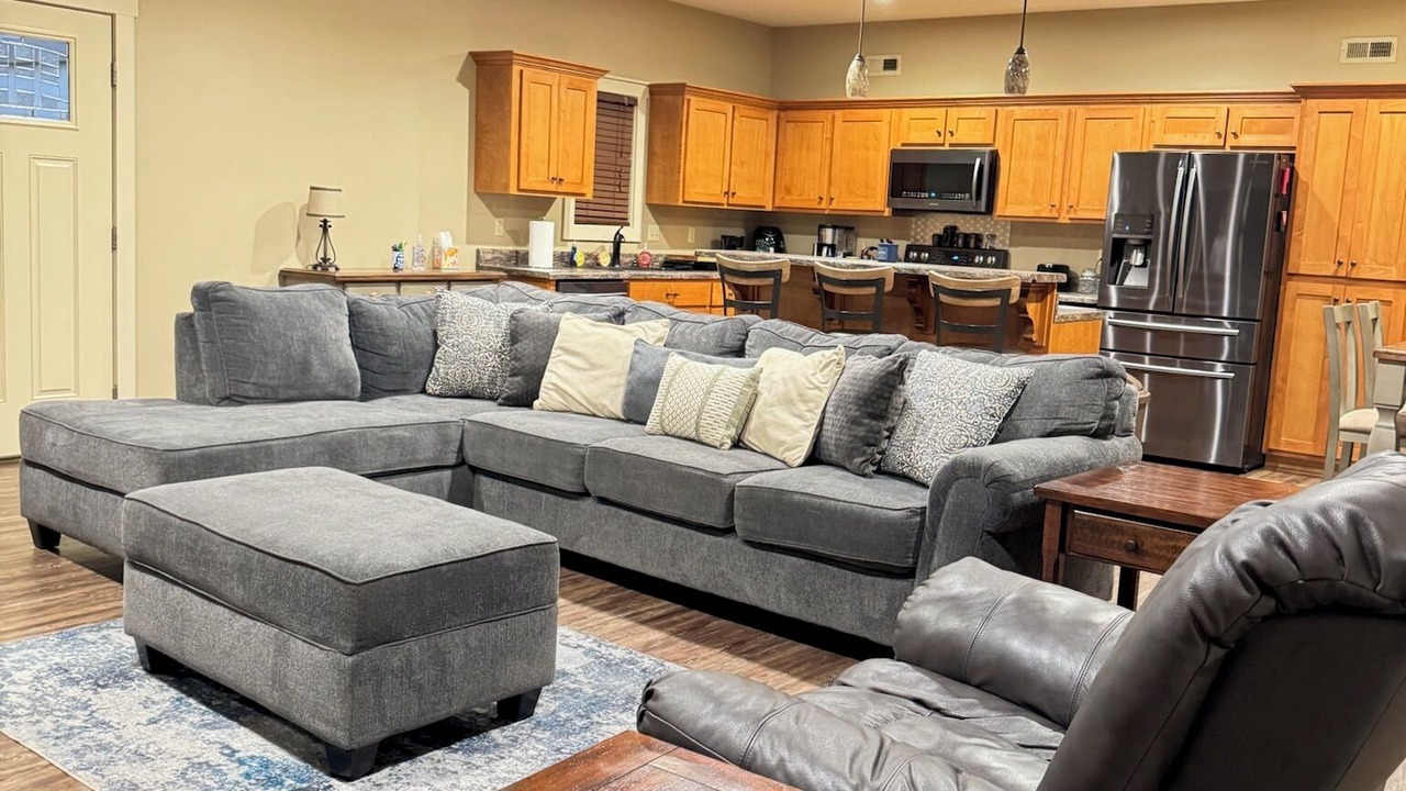 Photo of Livingroom in Guntersville