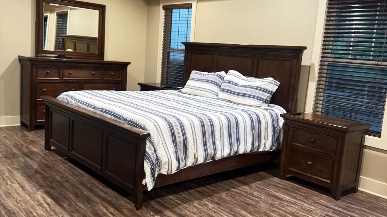 Photo of Bedroom in Guntersville