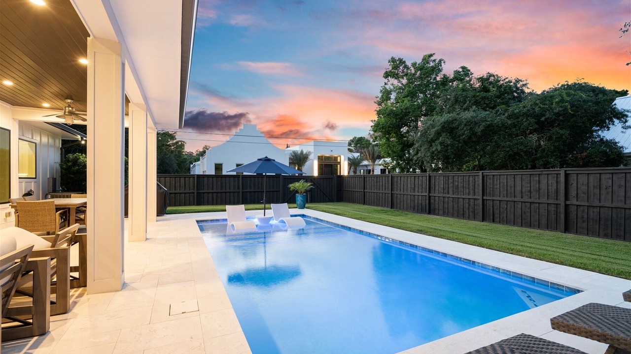 Photo of Outdoor in Gulfview Heights