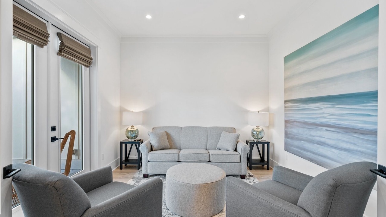 Photo of Livingroom in Gulfview Heights