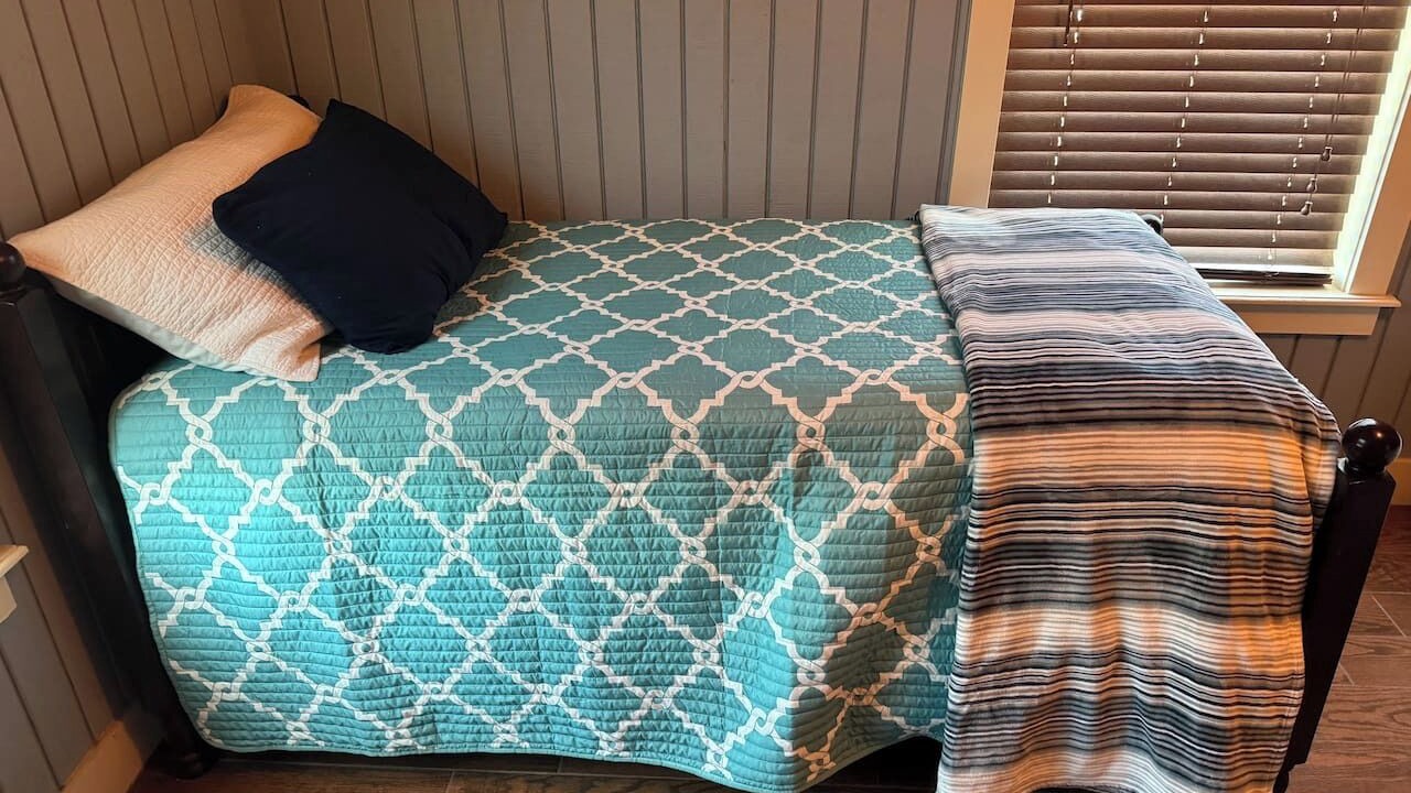 Photo of Bedroom in Holly Beach
