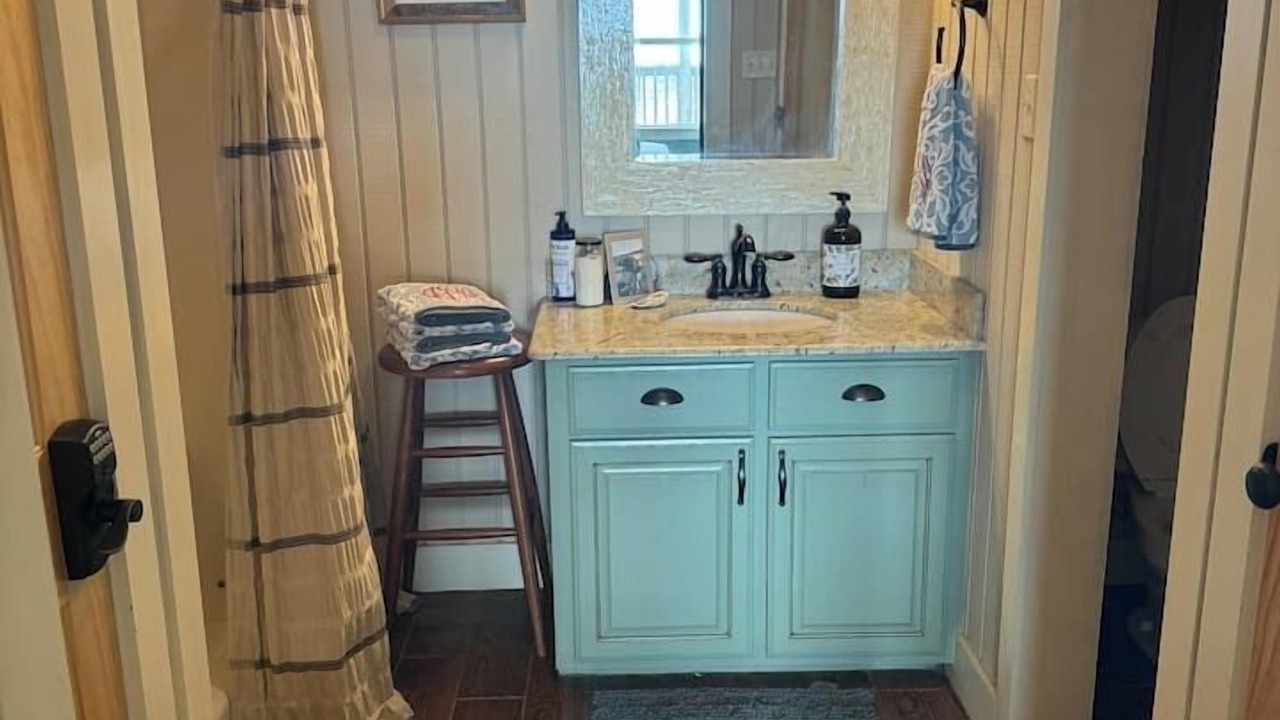 Photo of Bathroom in Holly Beach