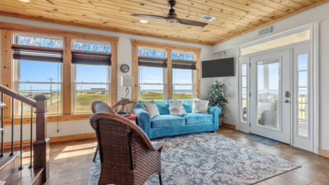 Photo of Livingroom in Holly Beach