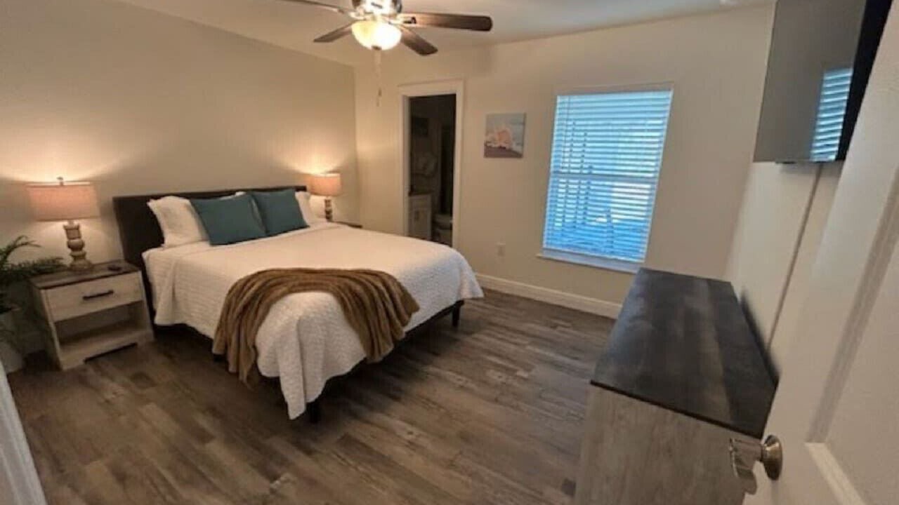 Photo of Bedroom in Diplomat