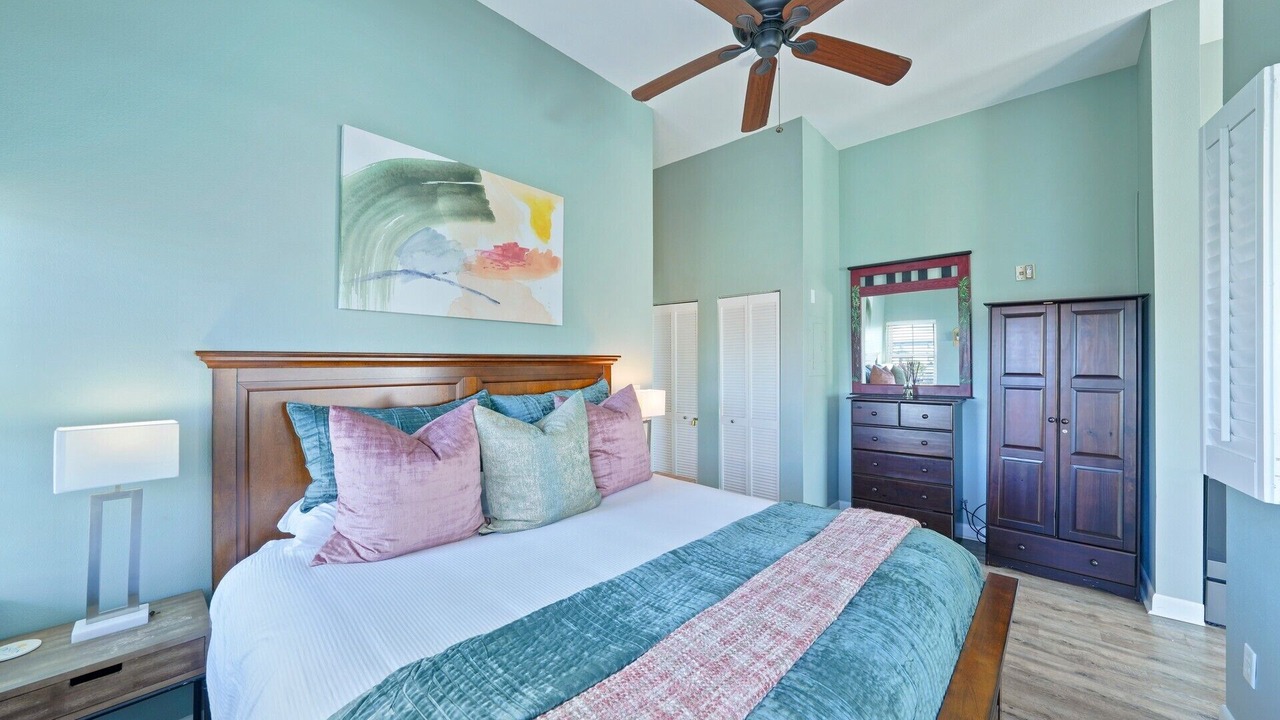 Photo of Bedroom in Gulf Place