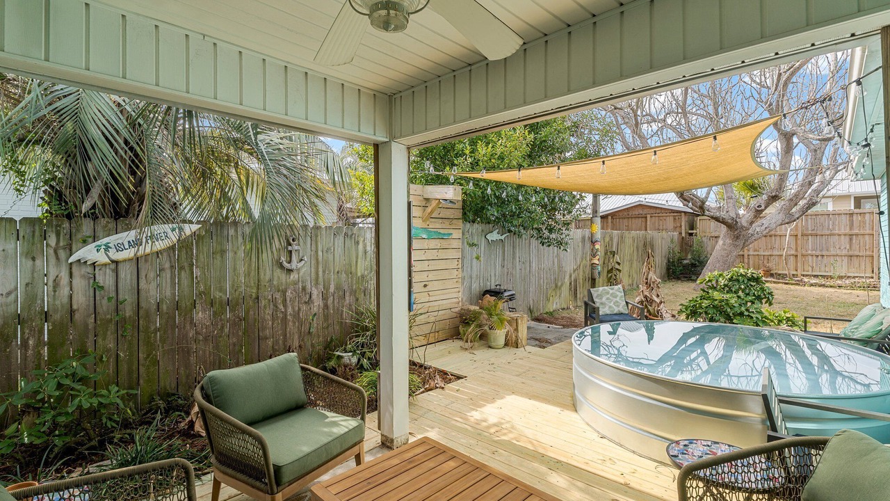 Photo of Patio Balcony in Kiska Beach