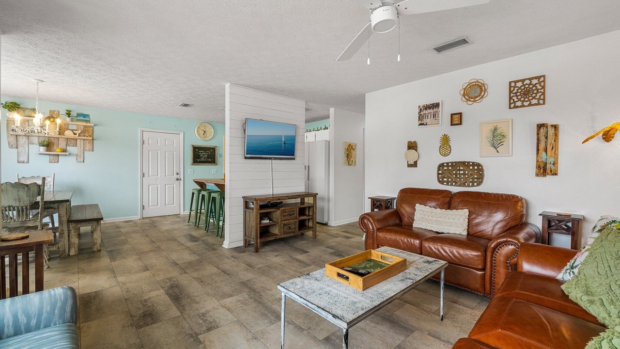Photo of Livingroom in Kiska Beach