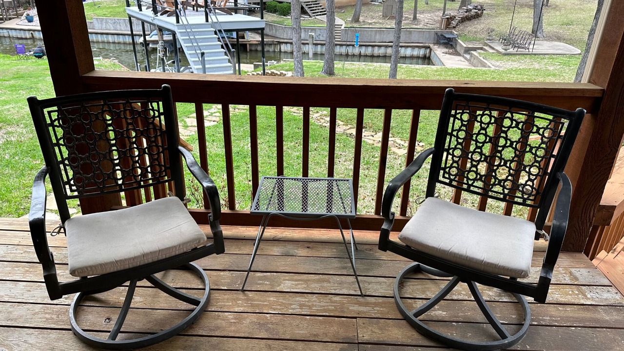 Photo of Patio Balcony in Enchanted Oaks